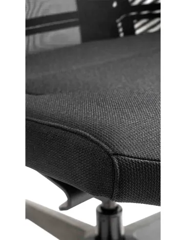 Крісло INTERSTUHL PURE PU213 BLACK MESH