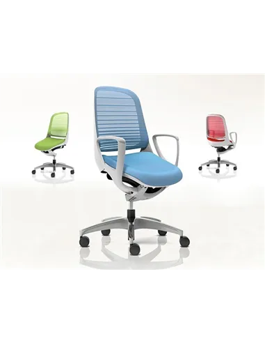 Крісло Okamura Luce Aqua Blue для оператора з підлокітниками