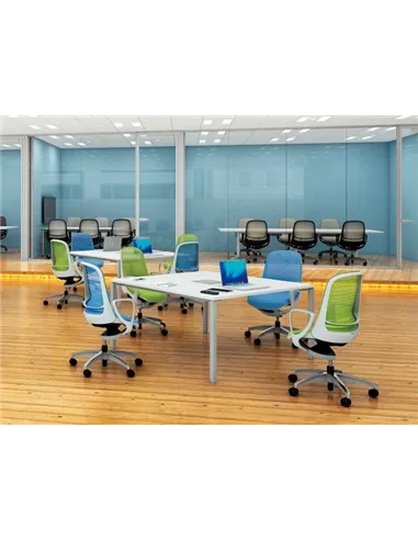 Крісло Okamura Luce Aqua Blue для оператора з підлокітниками