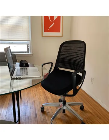 Крісло Okamura Luce Aqua Blue для оператора з підлокітниками