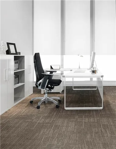 Кресло руководителя GENIDIA GN2 MESH WHITE FRAME