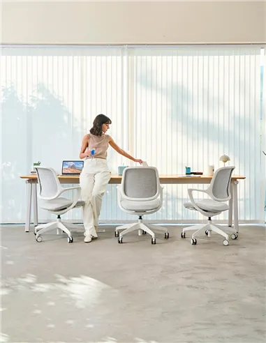 Крісло KRESLALUX NIRO-D02 WHITE, для відвідувача