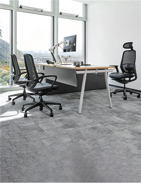 Конференц-кресло KRESLALUX HIME HM02B