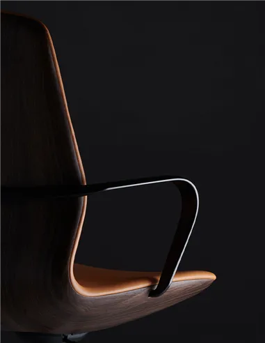 Конференц-кресло KRESLALUX FK016-B12 BROWN, кожаное