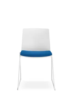 Кресло LD SEATING SKY FRESH 042-Q, для посетителей, на полозьях 2