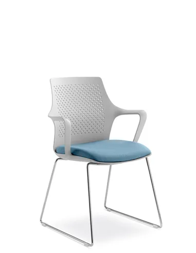 Кресло LD SEATING TARA 105-Q-N4 для посетителей, на полозьях