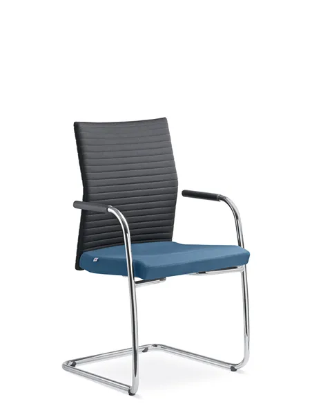 Крісло LD SEATING ELEMENT 440-Z-N4 для відвідувачів, на полозах