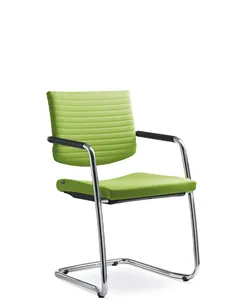 Крісло LD SEATING ELEMENT 444-Z-N4 для відвідувачів, на полозах