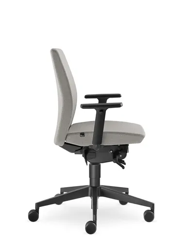 Кресло LD SEATING ALVA 332 SYS эргономичное, со средней спинкой