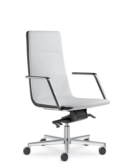 Крісло LD SEATING HARMONY 822-H шкіряне, із середньою спинкою