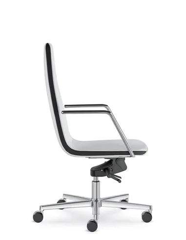 Крісло LD SEATING HARMONY 822-H шкіряне, із середньою спинкою