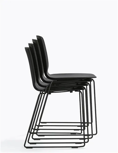 Стул PEDRALI BABILA 2740 BLACK на полозьях