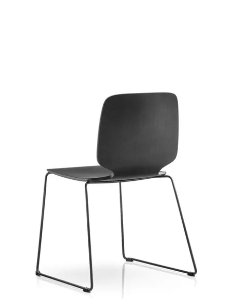 Стул PEDRALI BABILA 2720 BLACK на полозьях