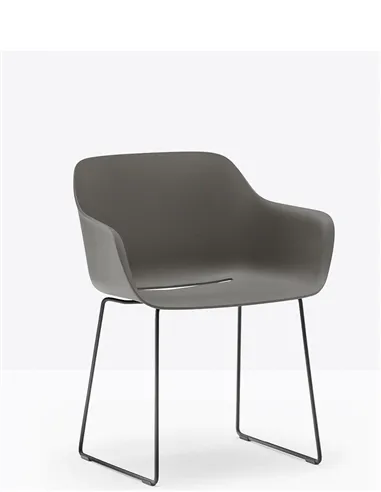 Стілець PEDRALI BABILA XL 2744