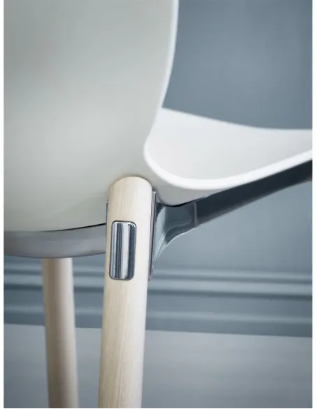 Крісло PROFIM NOOR WOODEN LEGS 6080 VANILLA, NATURAL ASH